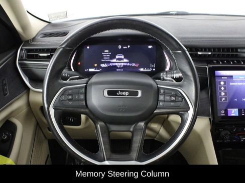 Used 2021 Jeep Grand Cherokee L Limited w/ Luxury Tech Group II image 28