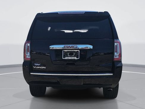 Used 2017 GMC Yukon Denali w/ Open Road Package AWD/4WD image 5