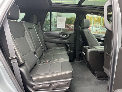 Used 2023 GMC Yukon SLT AWD/4WD image 21