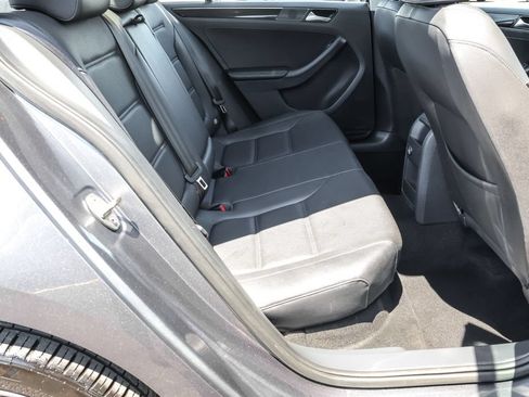 Used 2015 Volkswagen Jetta TDI SEL FWD image 34