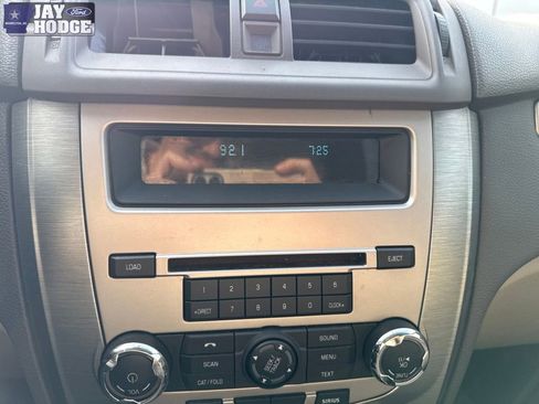 Used 2010 Ford Fusion SE image 22