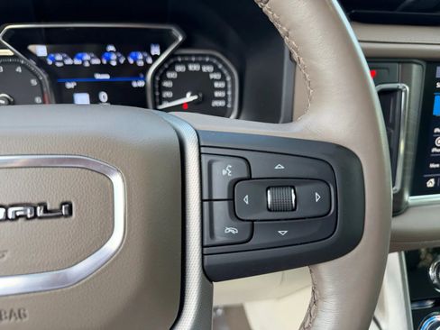 Used 2021 GMC Yukon Denali AWD/4WD image 24