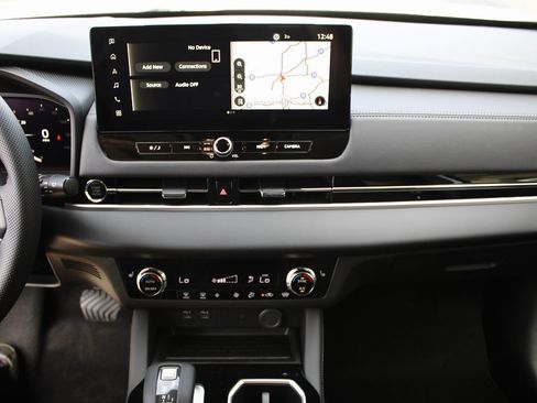 New 2025 Mitsubishi Outlander SE image 23