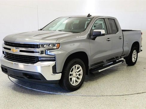 Used 2021 Chevrolet Silverado 1500 LT AWD/4WD image 3