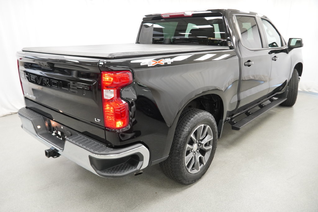 Used 2024 Chevrolet Silverado 1500 LT AWD/4WD image 18