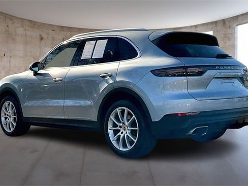 Used 2022 Porsche Cayenne image 4