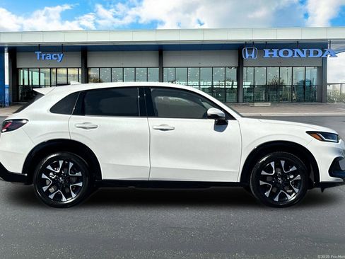 Used 2026 Honda HR-V EX-L image 4