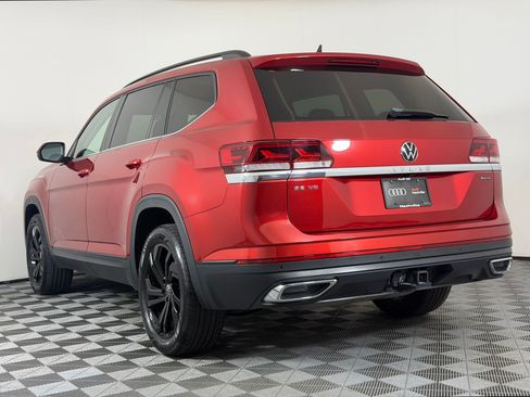 Used 2023 Volkswagen Atlas SE w/ Panoramic Sunroof Package AWD/4WD image 3