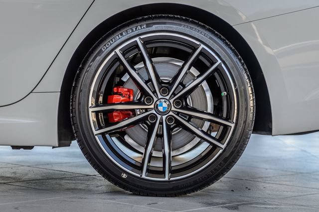 Used 2022 BMW 330i Sedan w/ M Sport Package RWD image 14