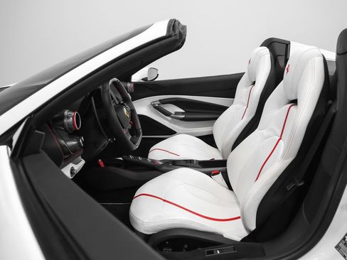 Used 2022 Ferrari F8 Tributo RWD image 87
