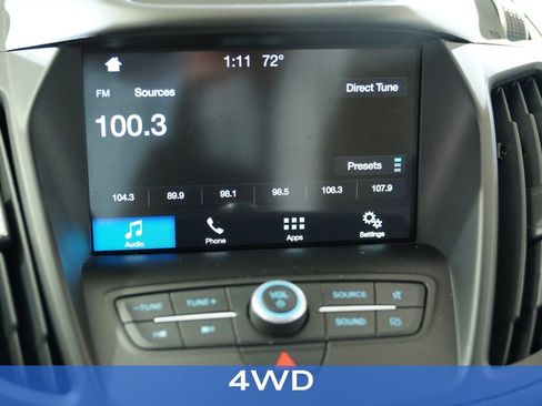 Used 2019 Ford Escape SE image 2