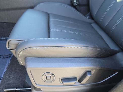 New 2025 Audi Q5 Prestige image 28