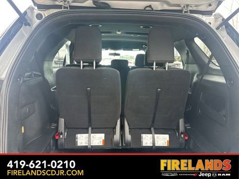 Used 2019 Ford Explorer XLT image 13