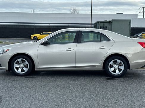 Used 2015 Chevrolet Malibu LS image 2