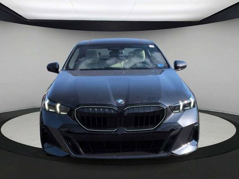New 2026 BMW 530i xDrive w/ M Sport Package AWD/4WD image 3