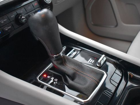 Used 2022 Jeep Compass Limited image 26