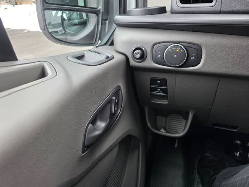 New 2026 Ford Transit 250 148 Medium Roof RWD image 17
