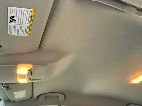 Certified 2025 Nissan Sentra SV image 32