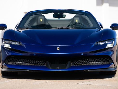 Used 2025 Ferrari SF90 Spider image 14