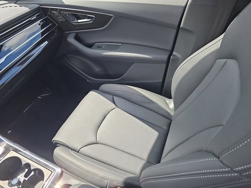New 2025 Audi Q7 3.0T Prestige image 14