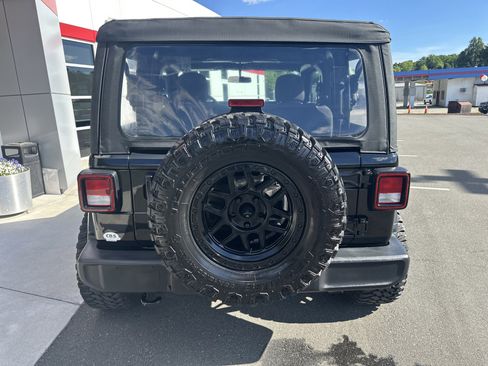 Used 2021 Jeep Wrangler Sport AWD/4WD image 7