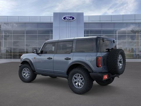 New 2025 Ford Bronco Badlands image 4