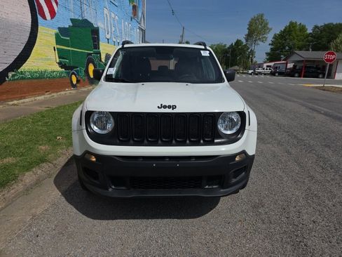 Used 2018 Jeep Renegade Sport w/ Power & Air Group image 9
