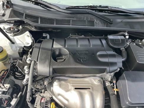 Used 2011 Toyota Camry LE image 36