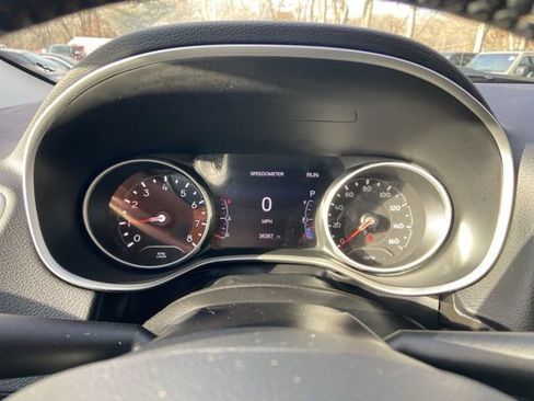 Used 2021 Jeep Compass Latitude w/ Convenience Group image 18