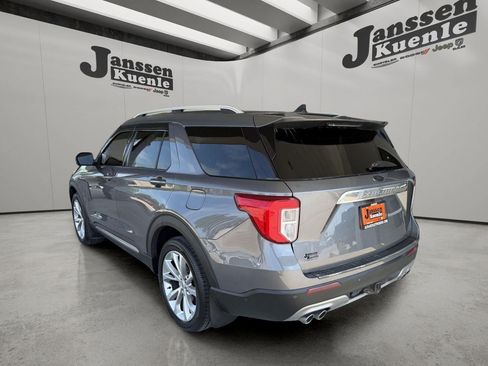 Used 2021 Ford Explorer Platinum AWD/4WD image 2