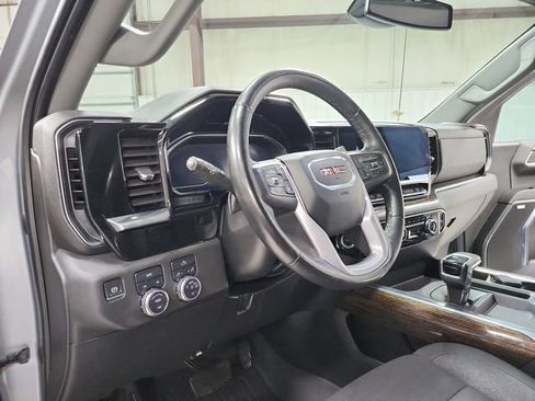Used 2023 GMC Sierra 1500 Elevation w/ Preferred Package AWD/4WD image 18
