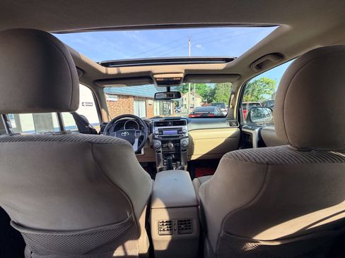 Used 2010 Toyota 4Runner Limited AWD/4WD image 54