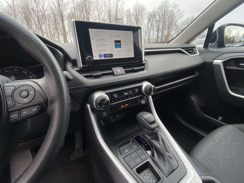 Used 2025 Toyota RAV4 XLE w/ Convenience Package image 25