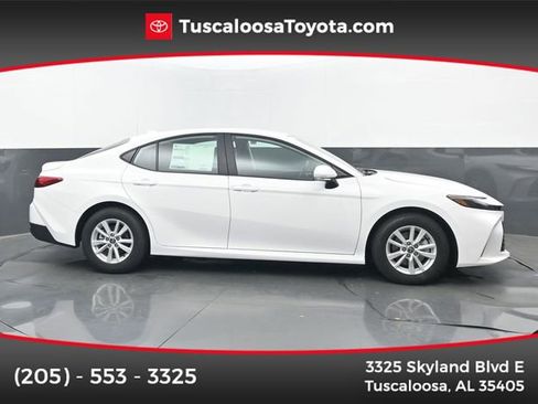 New 2026 Toyota Camry LE FWD image 1