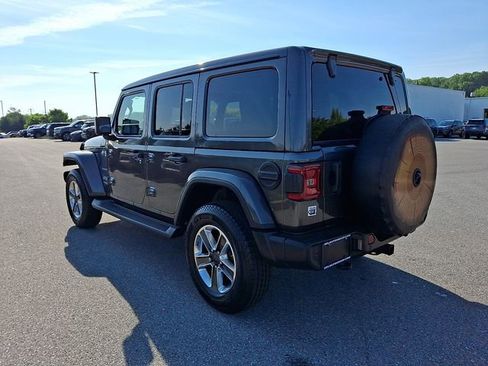 Used 2021 Jeep Wrangler Unlimited Sahara AWD/4WD image 4