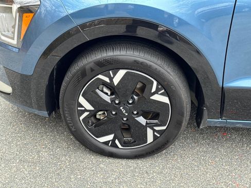Used 2025 Kia Niro Wind w/ Wind Preserve Package image 11