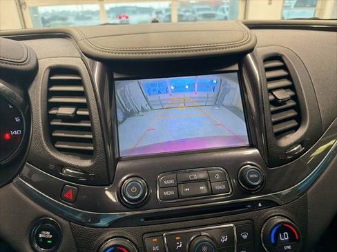 Used 2015 Chevrolet Impala LTZ FWD image 4