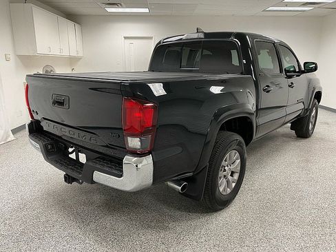 Used 2019 Toyota Tacoma SR5 image 5