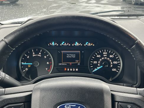 Used 2018 Ford F150 XLT w/ Equipment Group 302A Luxury AWD/4WD image 18