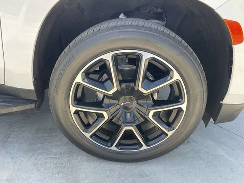 Used 2024 Chevrolet Tahoe RST w/ Luxury Package AWD/4WD image 33