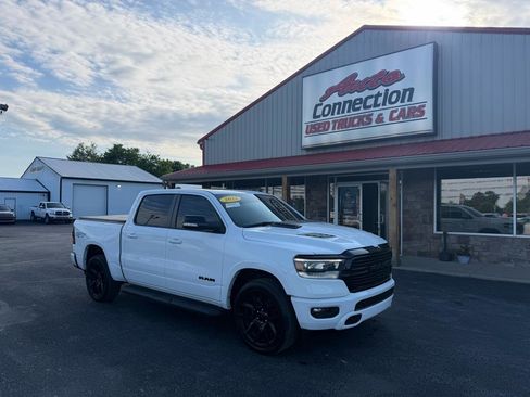 Used 2022 RAM 1500 Laramie AWD/4WD image 2