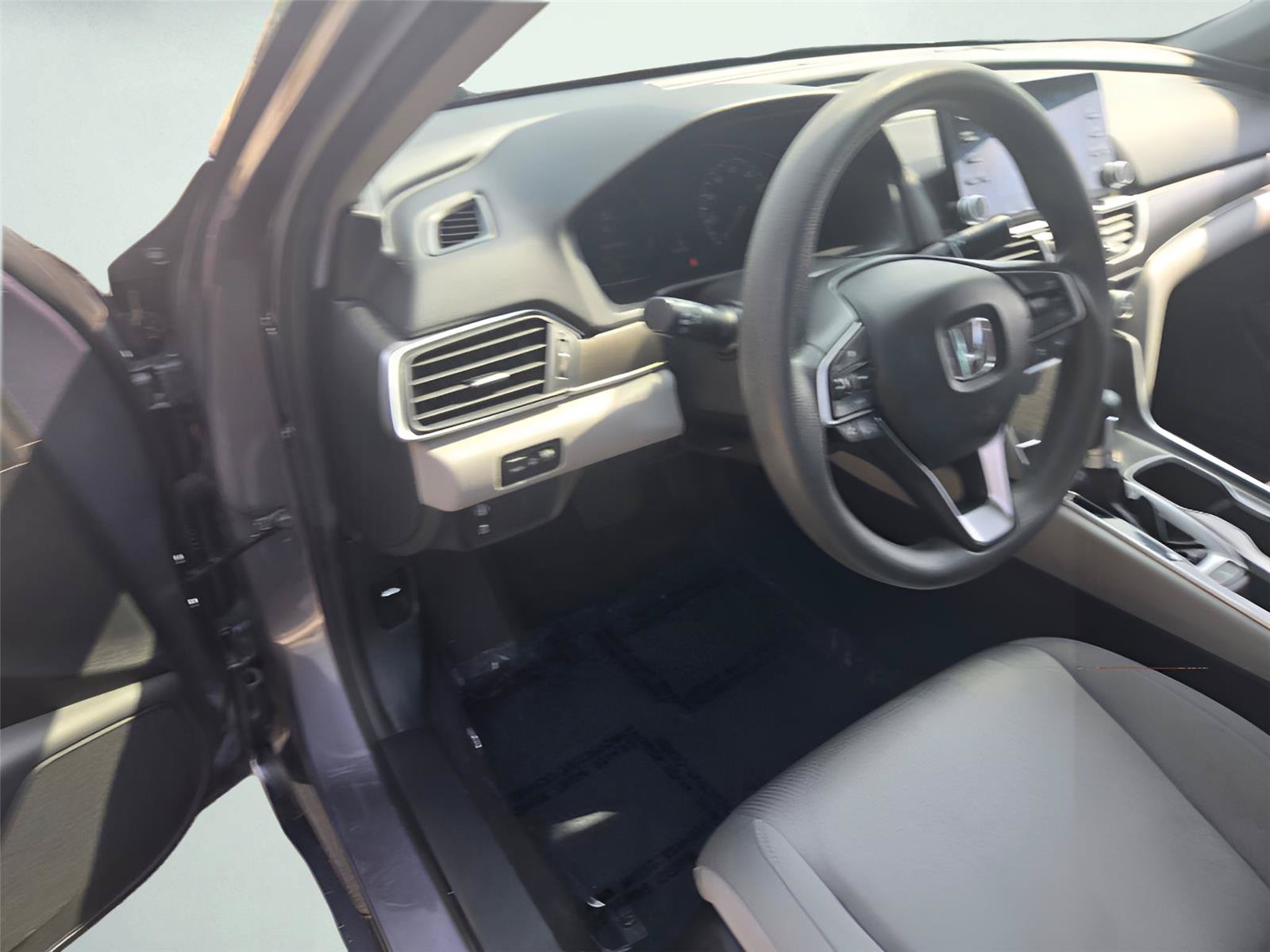 Used 2020 Honda Accord LX image 18