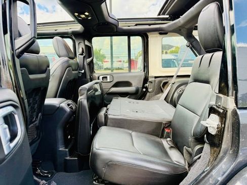 Used 2021 Jeep Wrangler Unlimited Rubicon 4xe w/ Steel Bumper Group image 37