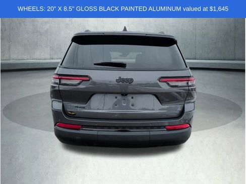 Used 2023 Jeep Grand Cherokee L Laredo image 6