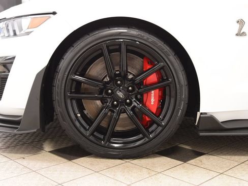 Used 2020 Ford Mustang Shelby GT500 w/ Technology Package RWD image 27