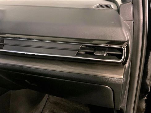 Used 2024 Kia Sportage X-Line w/ X-Line Premium Package image 16