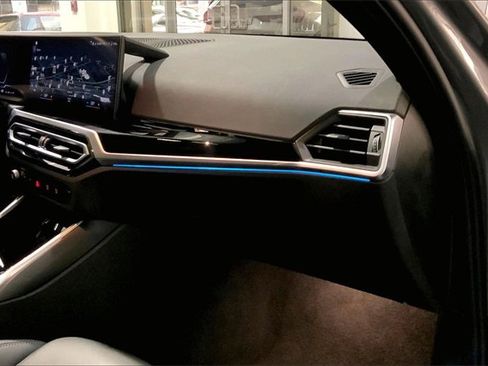 Used 2023 BMW 330i Sedan image 15