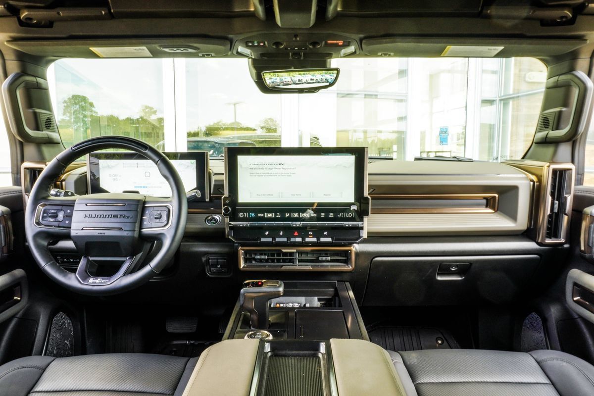 Used 2025 GMC Hummer EV 3X AWD/4WD image 5