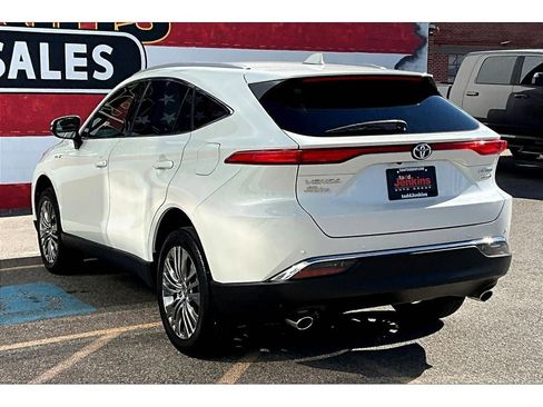 Used 2021 Toyota Venza Limited image 13