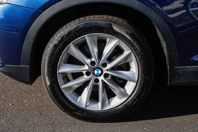 Used 2015 BMW X3 xDrive28i AWD/4WD image 11